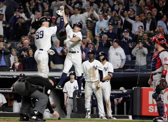 yankees verslaan red sox ondanks dip gregorius