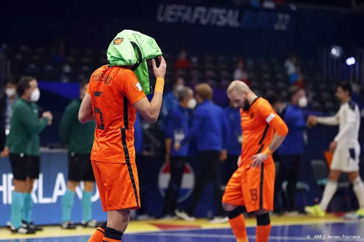 zaalvoetballers na nederlaag tegen servie uitgeschakeld op ek