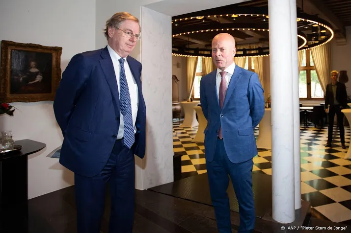 zeeland hoopt eind juni op akkoord over compensatie kazerne