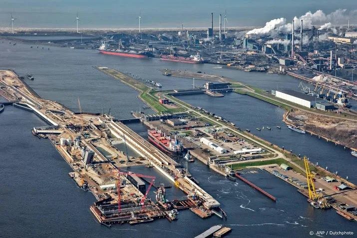 zeesluis wordt niet genoemd naar doventolk irma sluis