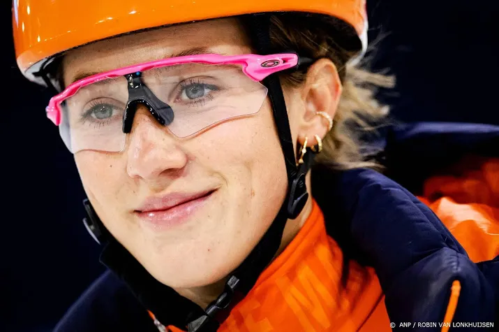 zeges voor shorttrackers schulting en knegt bij invitation cup
