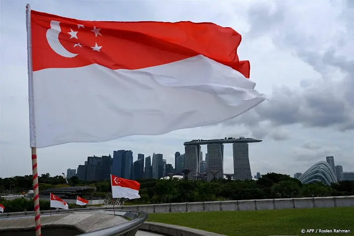 zeldzame arrestatie van minister en hotelmagnaat in singapore