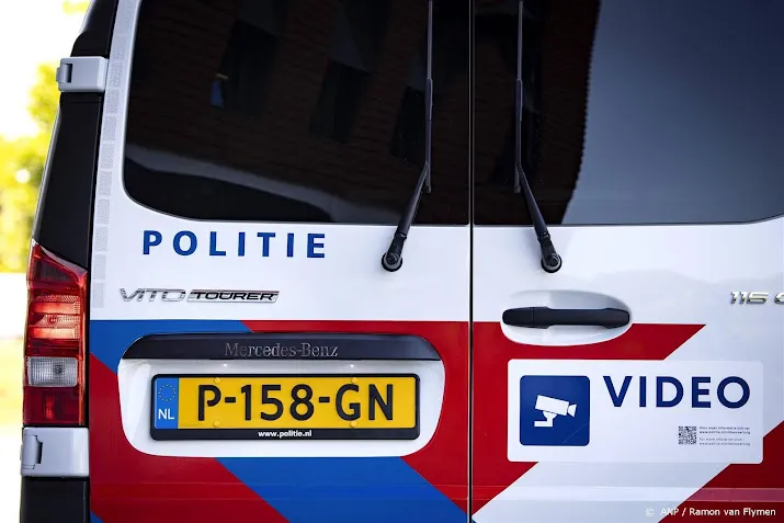 zeven nederlanders in onderschept busje met drugscommando