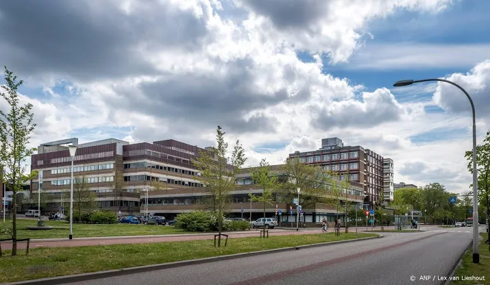ziekenhuispersoneel kreeg minder vaak corona na griepprik