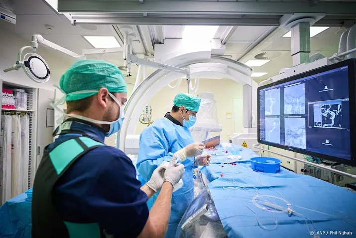 ziekenhuizen bieden 13 procent meer loon bonden pikken dat niet