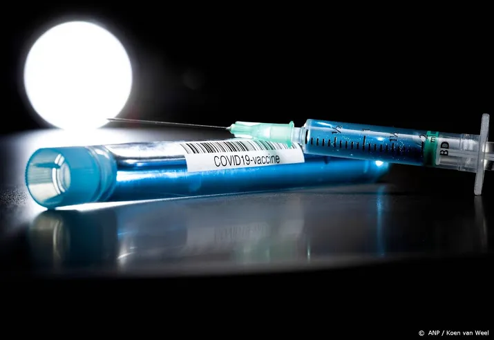 ziekenhuizen geen vaccinatieplicht wel dringende oproep