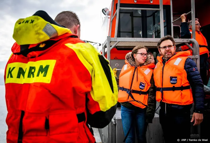 zoektocht op noordzee naar man gestaakt