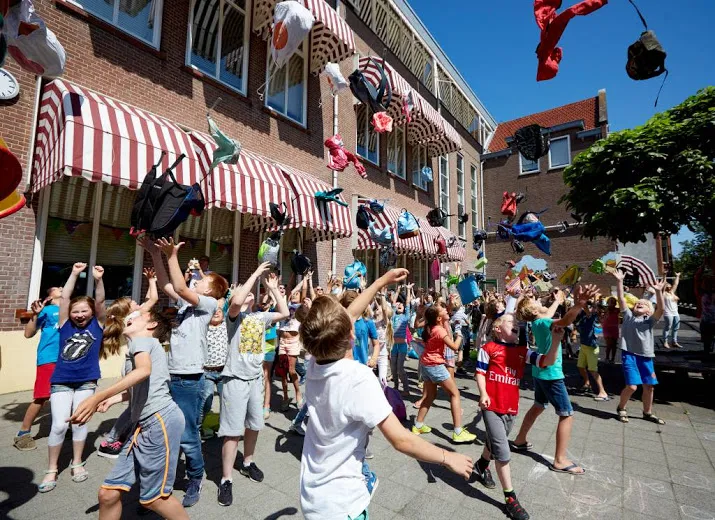 zomervakantie voor scholieren in heel het land