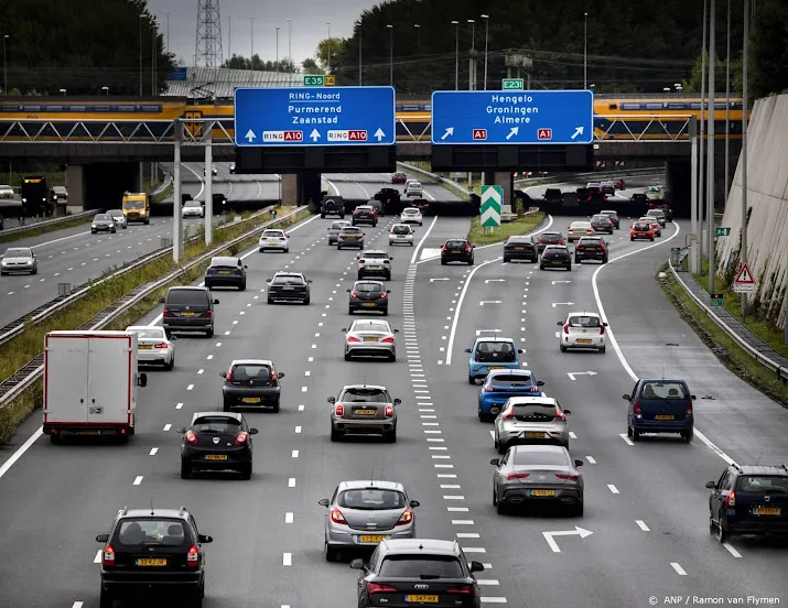 zondagmiddag drukker op de weg door kerstbezoeken