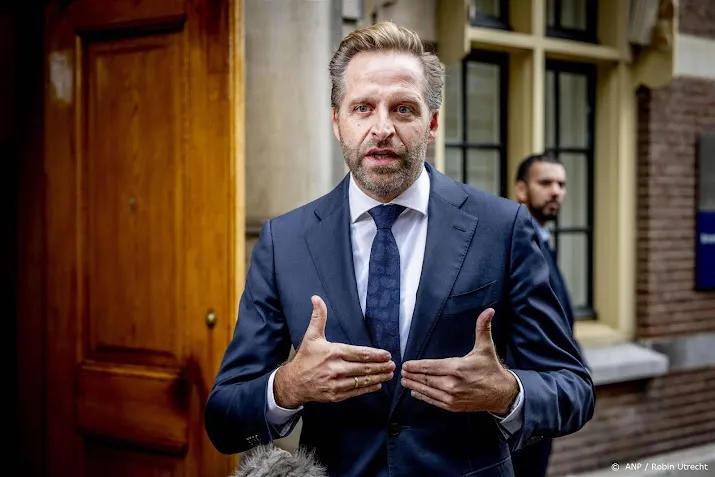 zonneparken op landbouw en natuurgronden in principe verboden