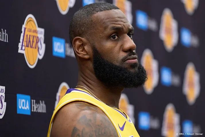 zoon bronny motiveert basketballer james voor 21e seizoen in nba