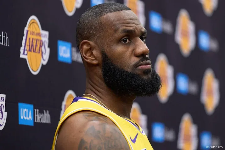 zoon nba ster lebron james maakt rentree na hartstilstand