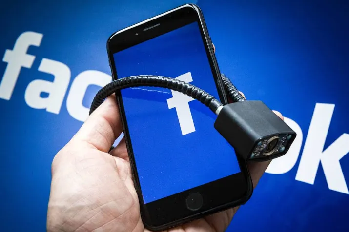 zorgen in kamer over facebook en verzekeraars