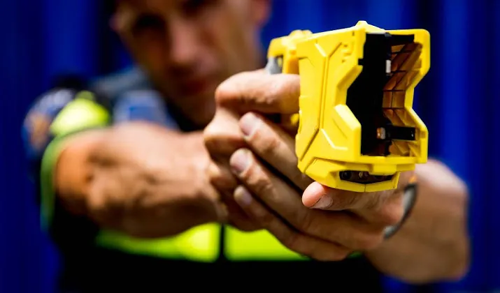 zorginstelling onderzoekt incident met taser