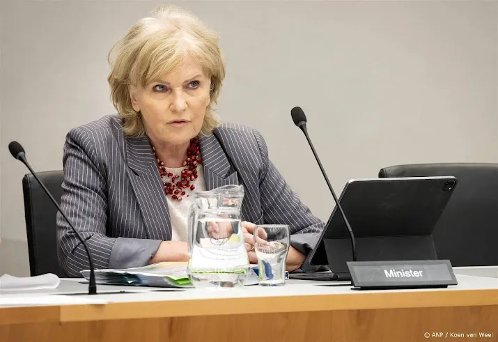 zorgminister adviseert ouders laat kind vaccineren tegen mazelen
