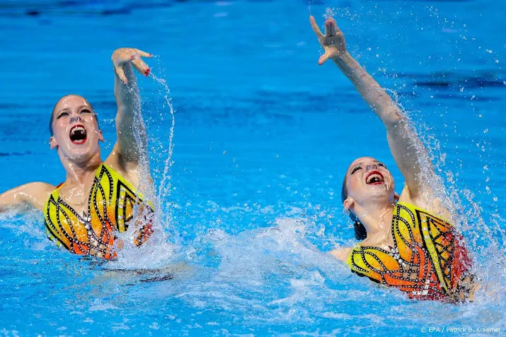 zusjes de brouwer missen finale wk synchroon
