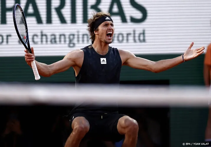 zverev bereikt op roland garros opnieuw halve finales