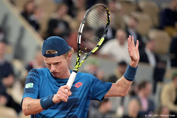 zverev laat tennisser de jong kansloos in openingsronde hamburg