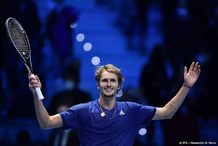 zverev pakt ten koste van medvedev titel op atp finals