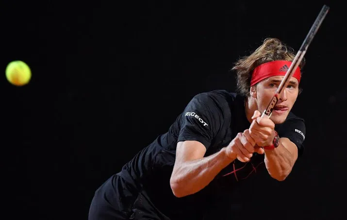 zverev trekt zegereeks in de nacht door