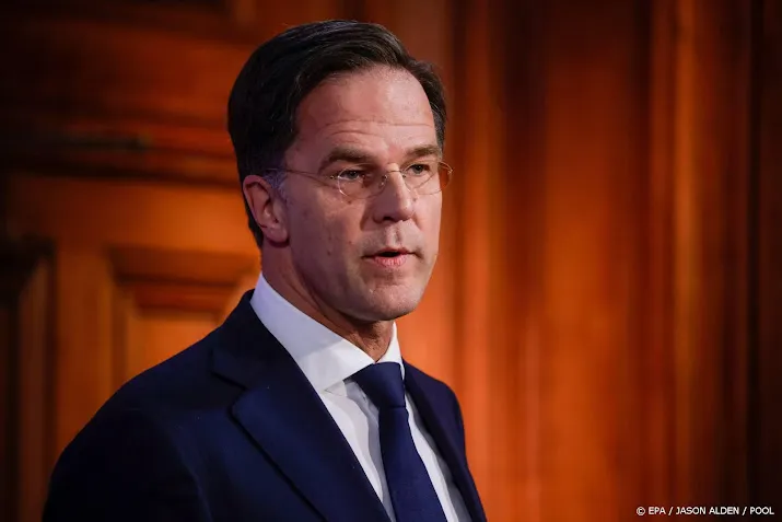 zware kabinetsdelegatie spreekt met franse regering over oekraine