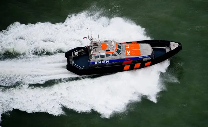zwemmer vermist in amsterdamse ijmeer