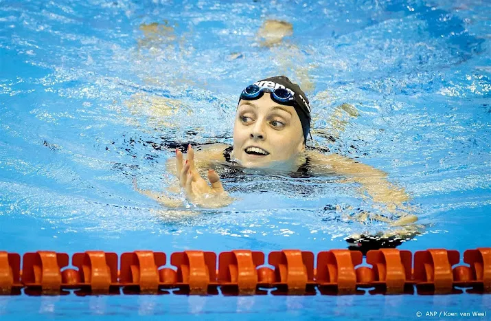 zwemster steenbergen bij wk naar finale 50 vrij na swim off