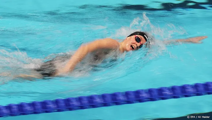 zwemster steenbergen pakt op ek op 200 meter vrij vierde goud