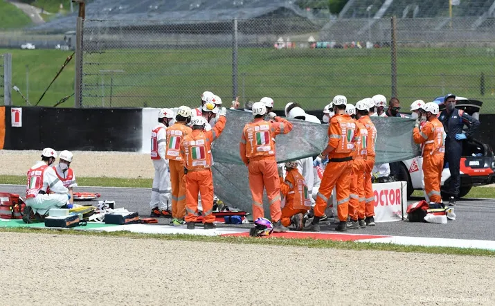 zwitserse motorcoureur dupasquier 19 overleden na zware crash