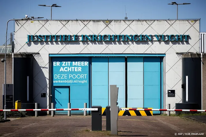 nationaliteit Nederlands  Nederlandse  Genootschap Onze Taal