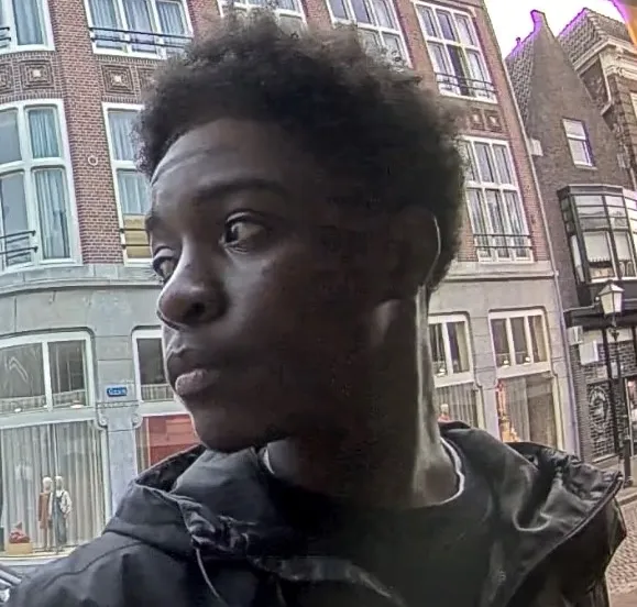 verdachte pinner zijkant 1