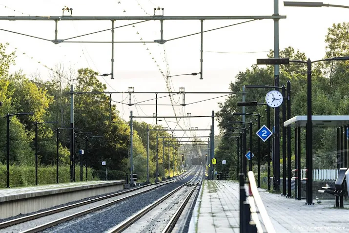 anp040425086 1