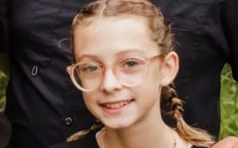 0 Girl 11 survived massacre by PLAYING DEAD after being shot by ex Marine who killed her dad and a 1
