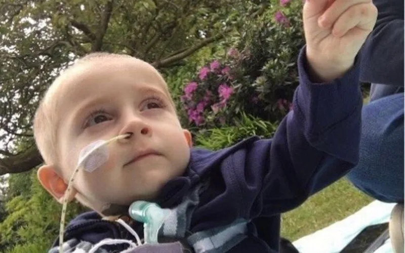 0 Mums heartbreak as son 3 turns blue after mystery spinal injury 1