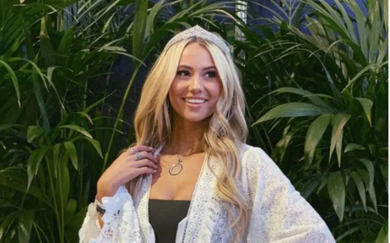 CelineVanOuytselInstagram