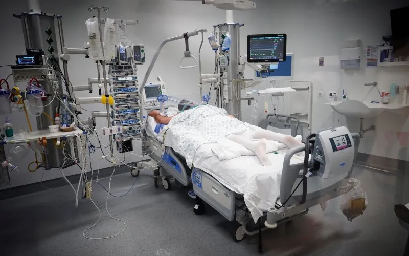IntensievePatientCoronaPhotonews