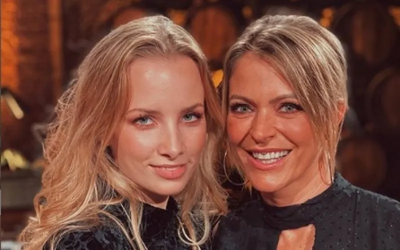 OliviaTrappeniersOTKarenDamenInstagram