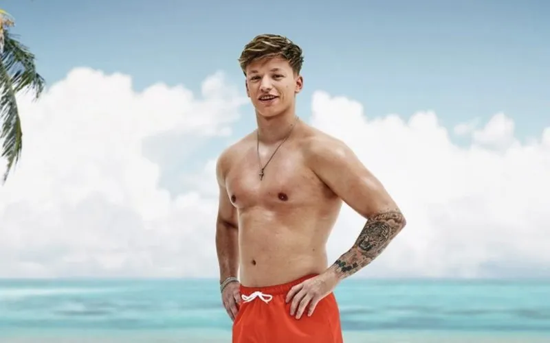 dustyexonthebeachINSTAGRAM