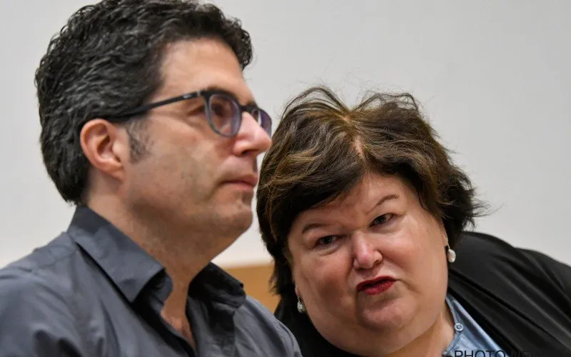 stevenvanguchtmaggiedeblockphotonews