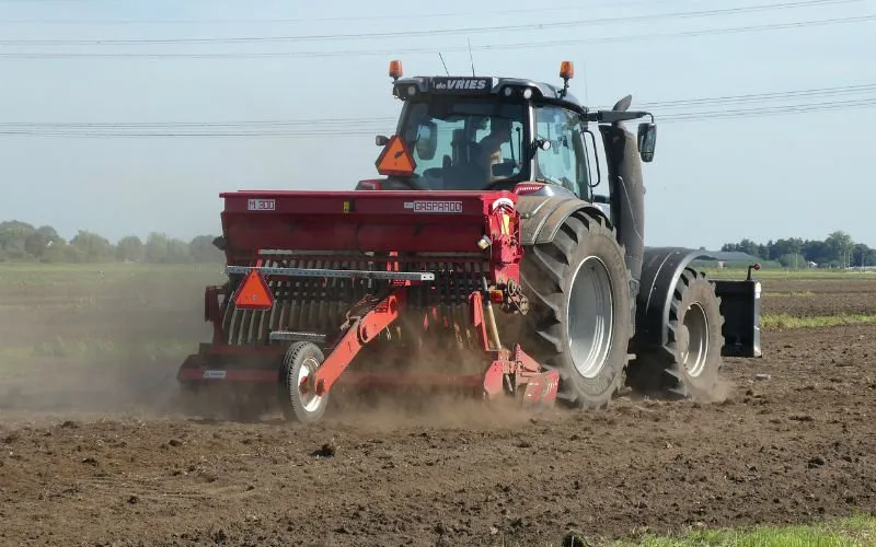 tractor