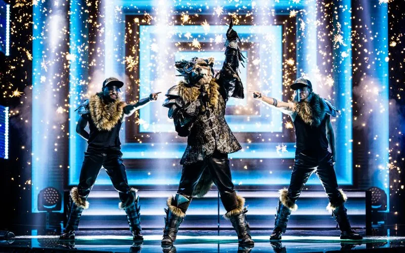 wolfmaskedsingerVTM 1