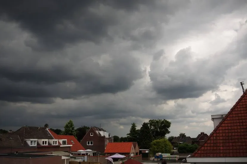 250624onweer