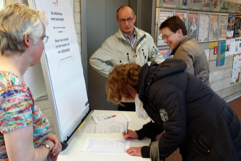 2015 04 18 bibliotheekbezuinigingen 1