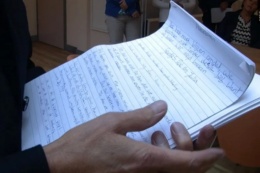 2015 06 22 de bieb moet blijven