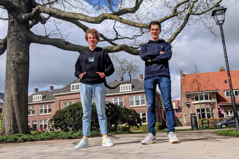 2021 05 11 sam en noah tweede bij nescioprijs corlaer college