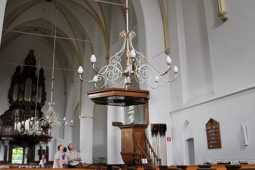 c18xu8gsk195o6oe1nuszv05o grote kerk binnen