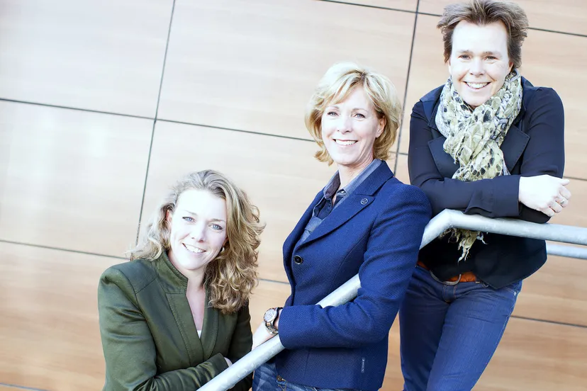 eo19siuhdzxutn202xmbtlmhm bestuur vz