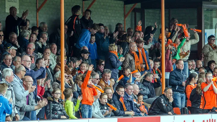 guneib3pmvqeppqve670g00z5 2014 04 12 sparta quick boys 5