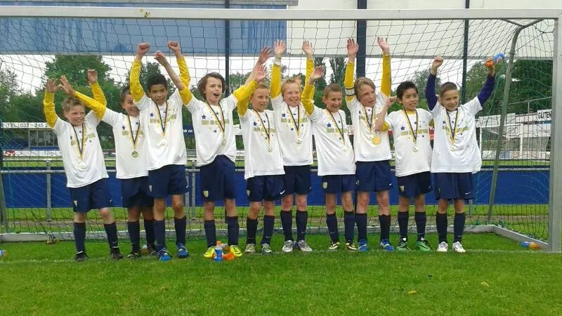 i0mqzw42yfhte7udhc2tb0drn img2172