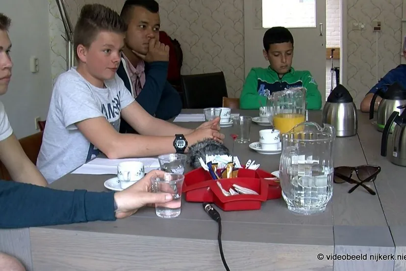 omx502x27bo019bs0g09la0w1 2014 04 25 chill out en wo2